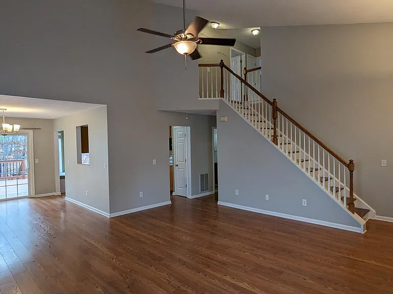 415 Malton Ct — Photo 3