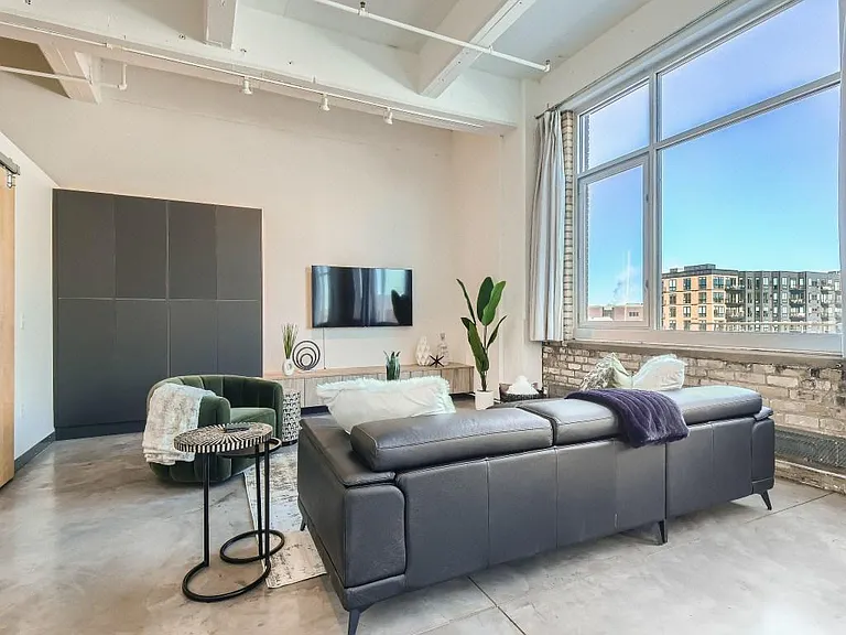 700 Washington Ave N #410 — Photo 5