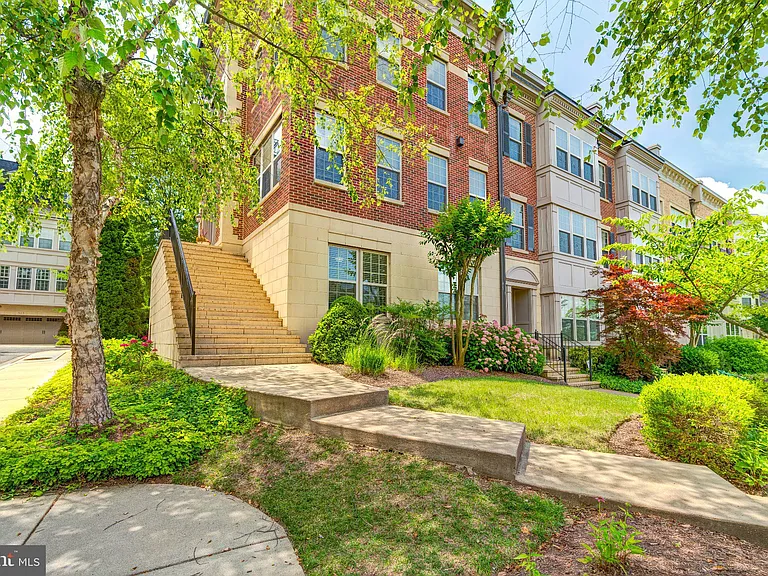 510 Overlook Park Dr #32 — Photo 5