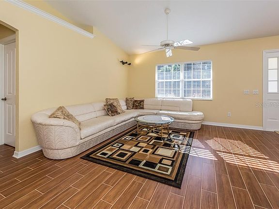 4th image of 4560 Caribou Ave