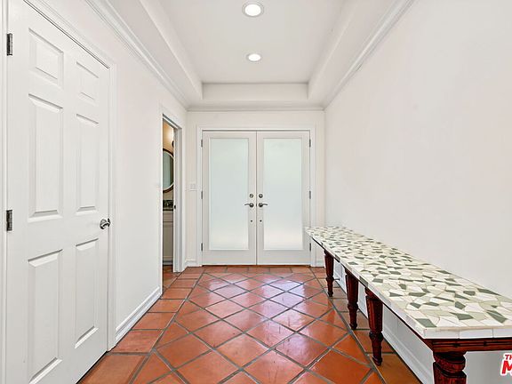 4th image of 860 Bronze Ln