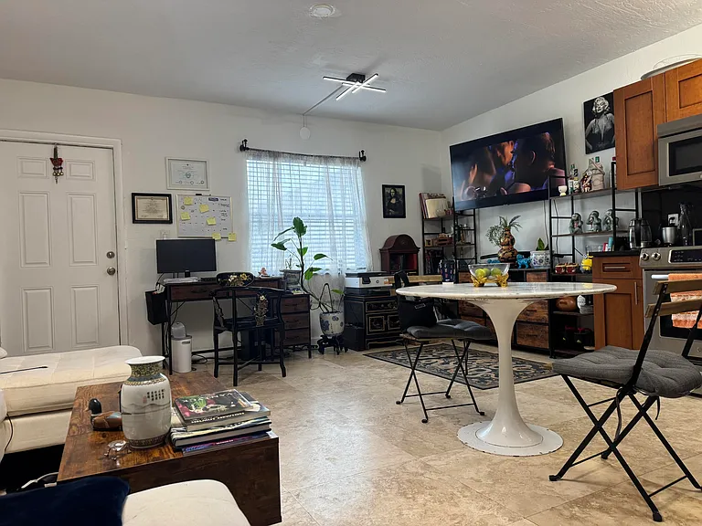 1470 N Dixie Hwy #22 — Photo 6