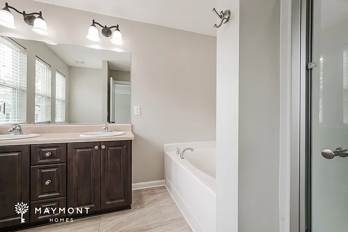 1920 Kenlock Dr — Photo 10