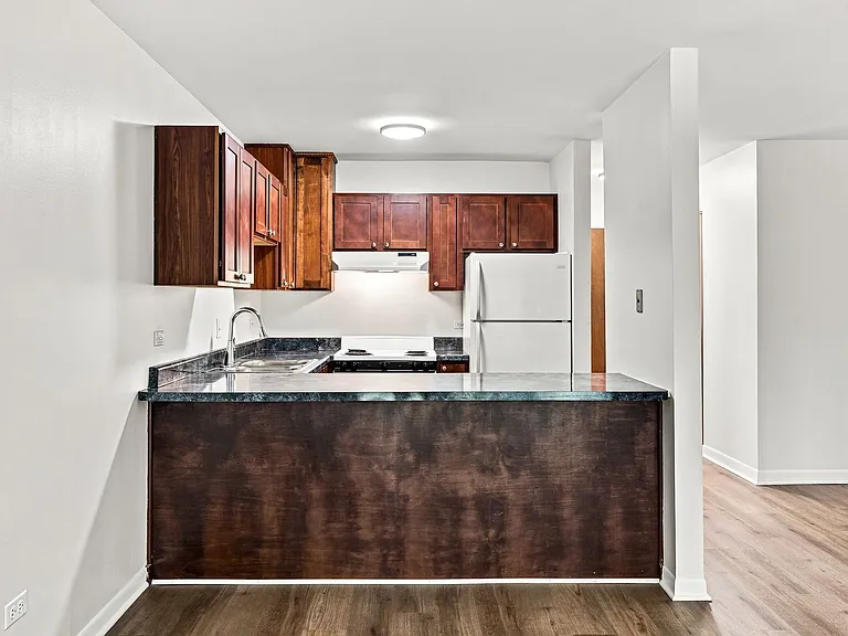 543 Burlington Ave #212 — Photo 10