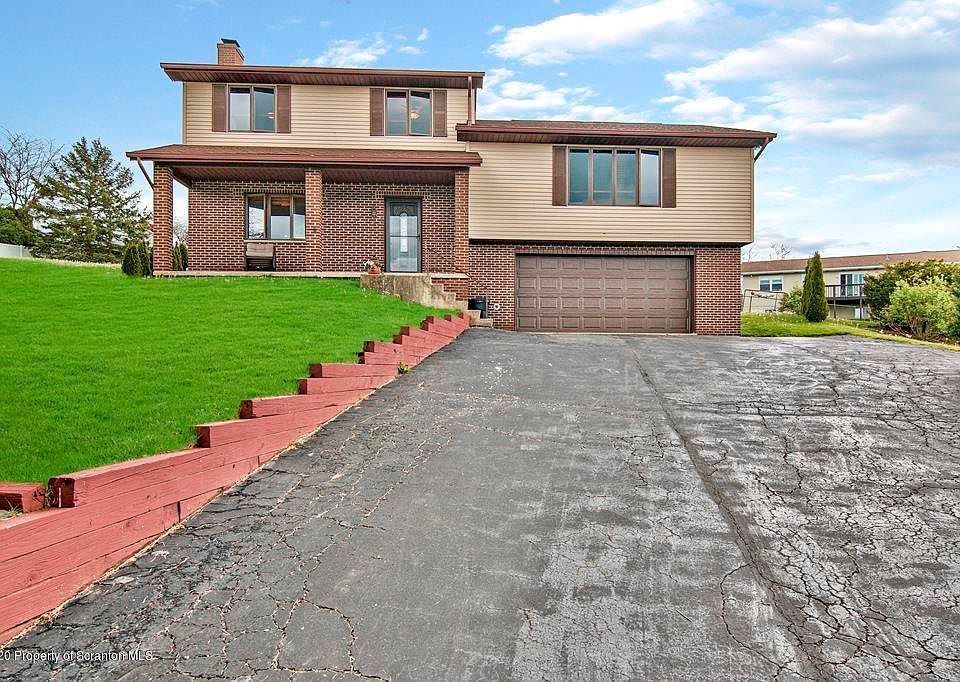 1st image of 406 Cedarwood Pl