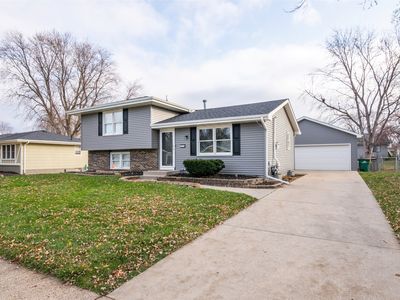 517 NW Morningside Dr, Grimes, IA, 50111
