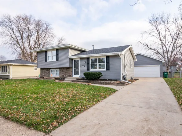 517 NW Morningside Dr, Grimes, IA 50111