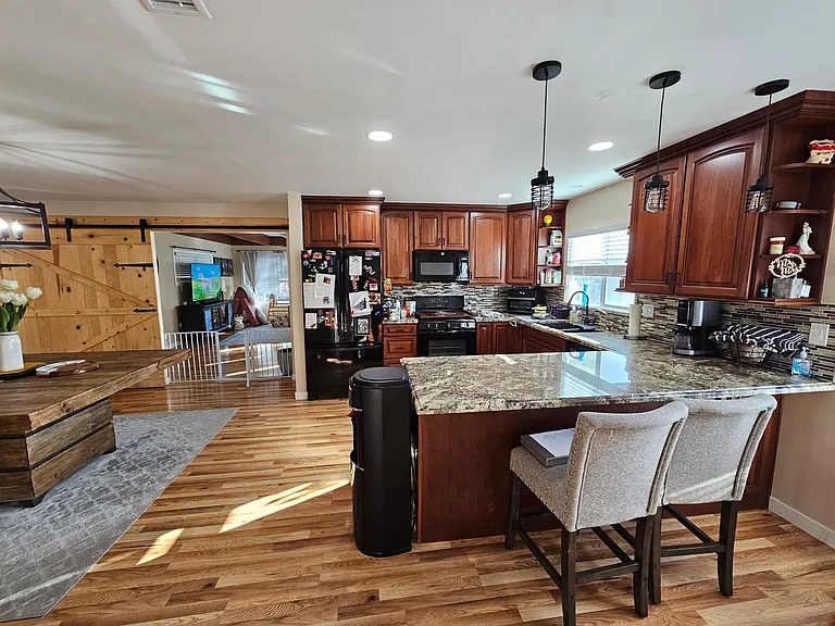 1658 Point Cabrillo Ct — Photo 2