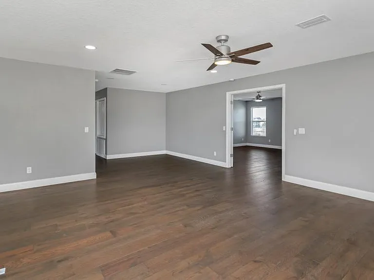 20058 Nob Oak Ave — Photo 20