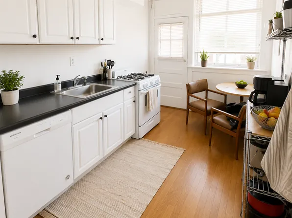 3753 N Fremont St #3S, Chicago, IL 60613