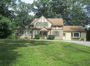 3 Forest Way, Malvern, PA 19355
