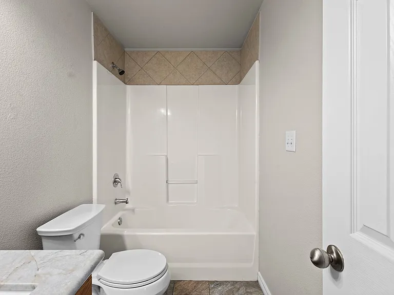 5470 Westmeadow Ln — Photo 7