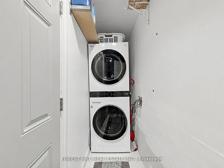 44 Lund St N #MAIN SECOND — Photo 13