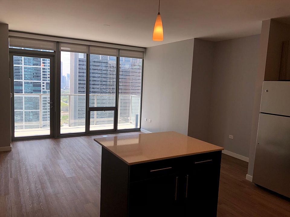 1st image of 354 E Wacker Dr #3409