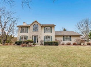 2720 Mariner Ln, Green Bay, WI 54311