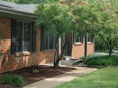 706 Engelton Dr, Saint Louis, MO, 63132