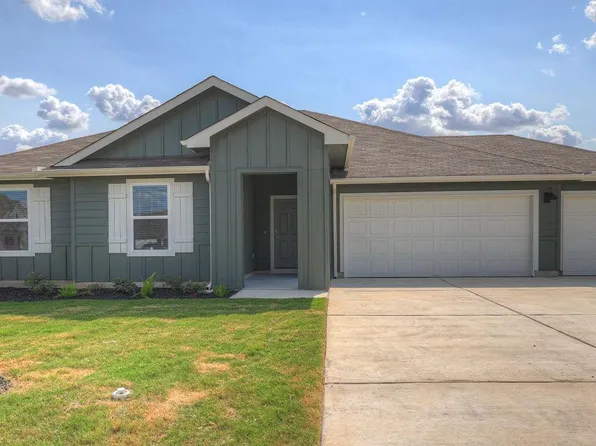 450 Kolbo Crossing Cv, Lockhart, TX 78644