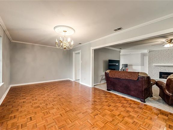 5th image of 2728 Westview Dr