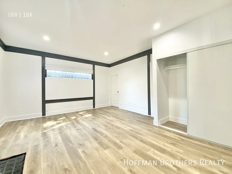 2360 W Washington Blvd #202 — Photo 8