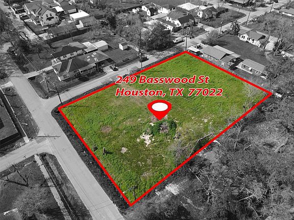 3rd image of 249 Basswood Street