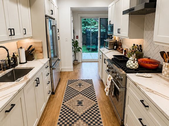 4th image of 226 Park Ave APT 1