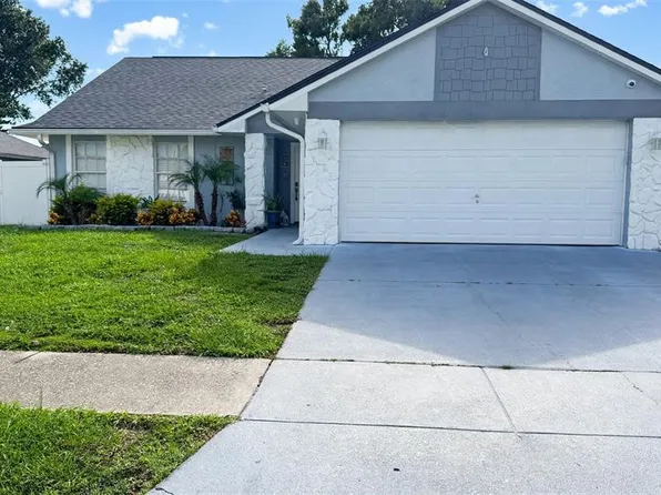 7102 HOLLOWELL DRIVE, TAMPA, FL 33634