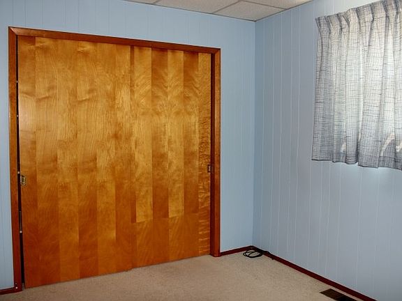 5th image of 602 E Macoupin St