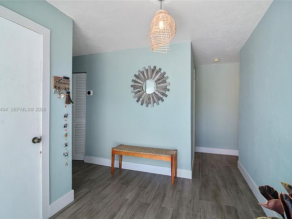 5th image of 10455 SW 200th St