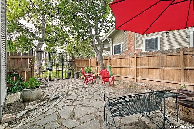 200 Queen Anne Ct #200B — Photo 12