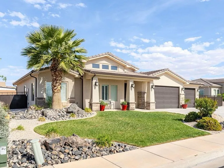 2695 S 3210 E — Photo 18