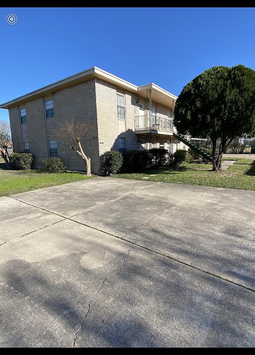 910 Simpson Rd APT A, Victoria, TX 77904 | Zillow