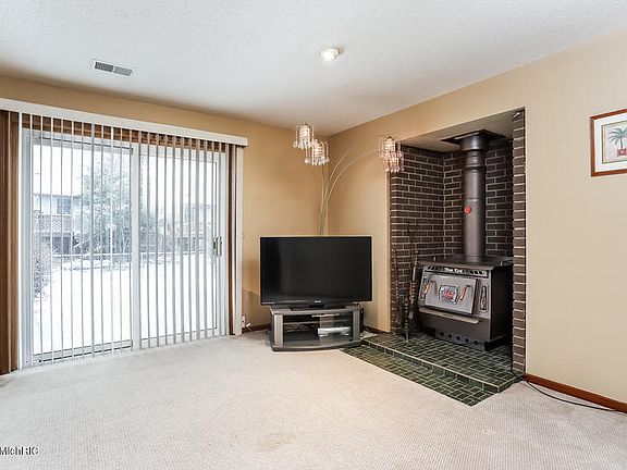5th image of 5068 Rum Creek Ct SE