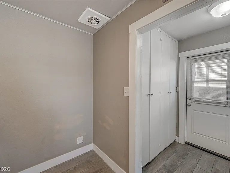 632 Avenue D — Photo 15