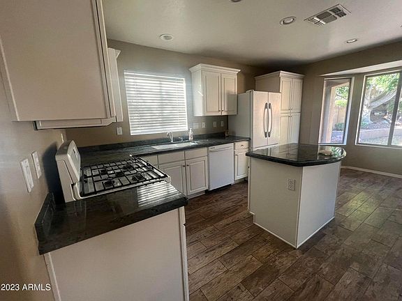 4th image of 10232 E Firewheel Dr