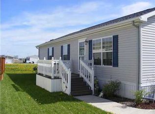 143 Woodcreek Blvd, Walbridge, OH 43465