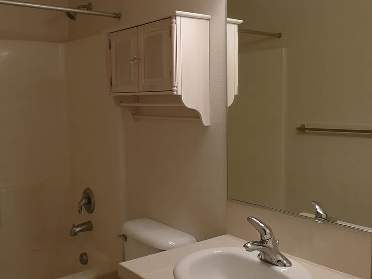 2nd bathroom