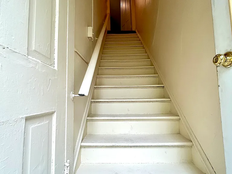 528 Union St #B — Photo 14