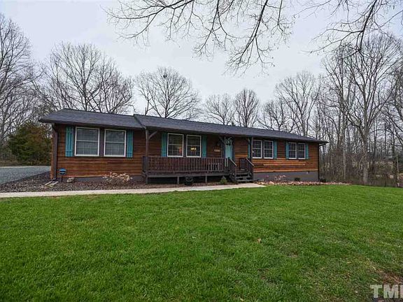2nd image of 2106 Carroll Dr