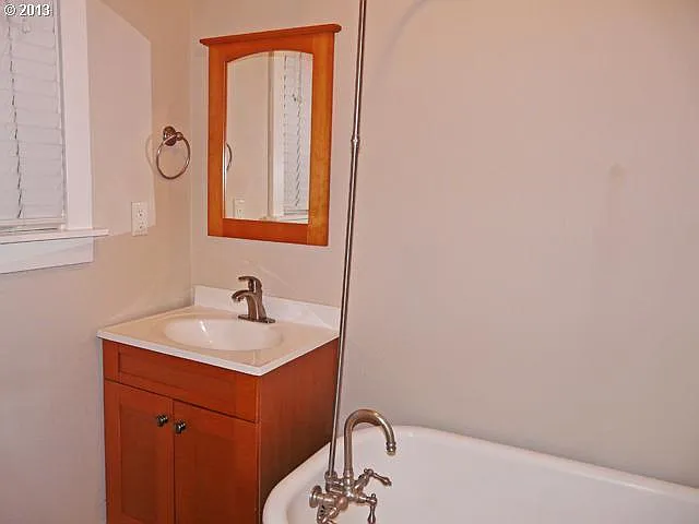 1104 SW Columbia St — Photo 4