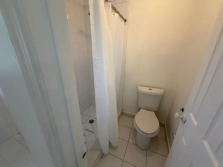 3780 Amalfi Dr — Photo 48