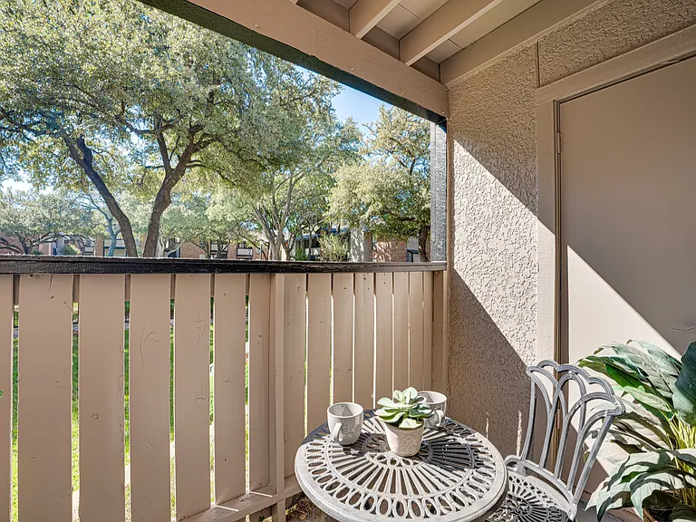 Southern Oaks — Photo 21