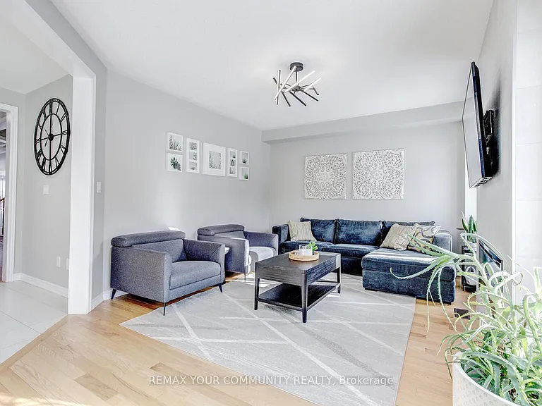 953 Barton Way — Photo 23