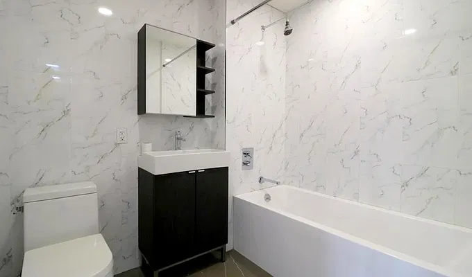 Rented by Akam Sales and Brokerage | media 14