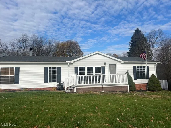 1303 Bison St NW, Massillon, OH 44647