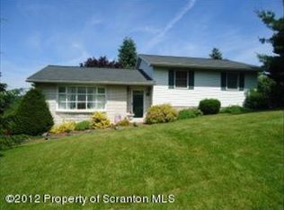 201 Leach Hill Rd, Clarks Summit, PA 18411