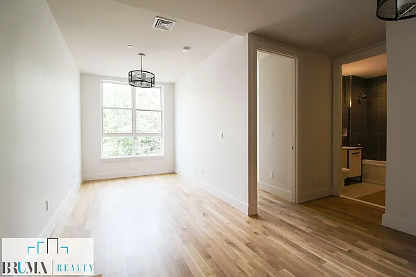 Rented by Bruma Realty LLC | media 2