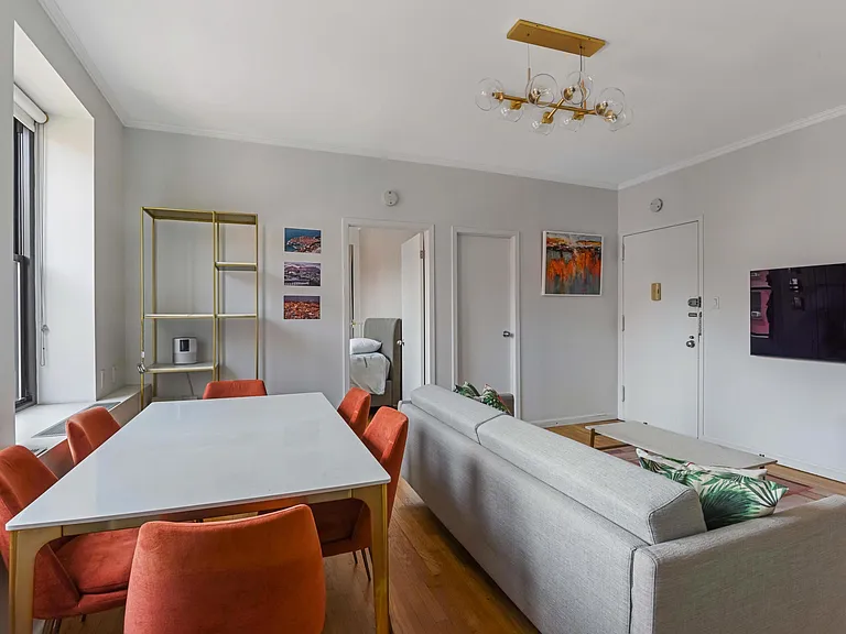 104 W 70th St #4F — Photo 4