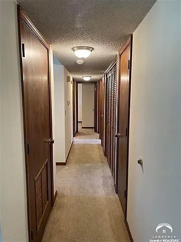 3202 W 22nd St — Photo 6