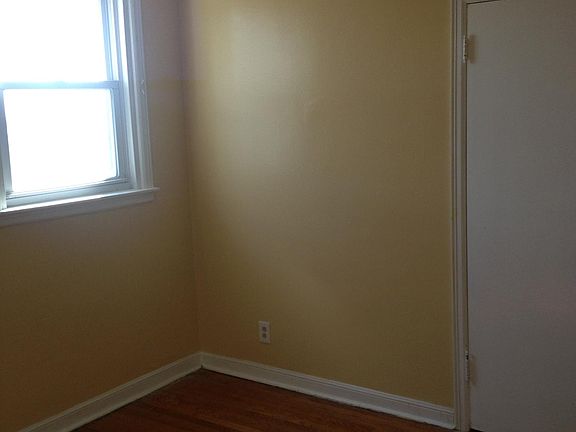 5th image of 7901 Woolston Ave