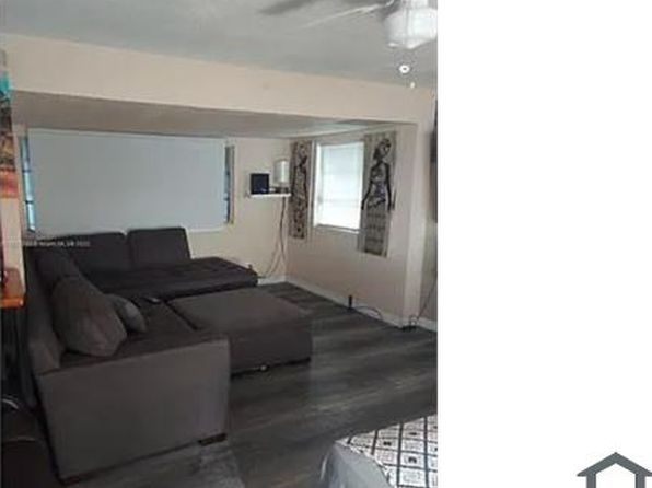 2671 SW 54th Pl